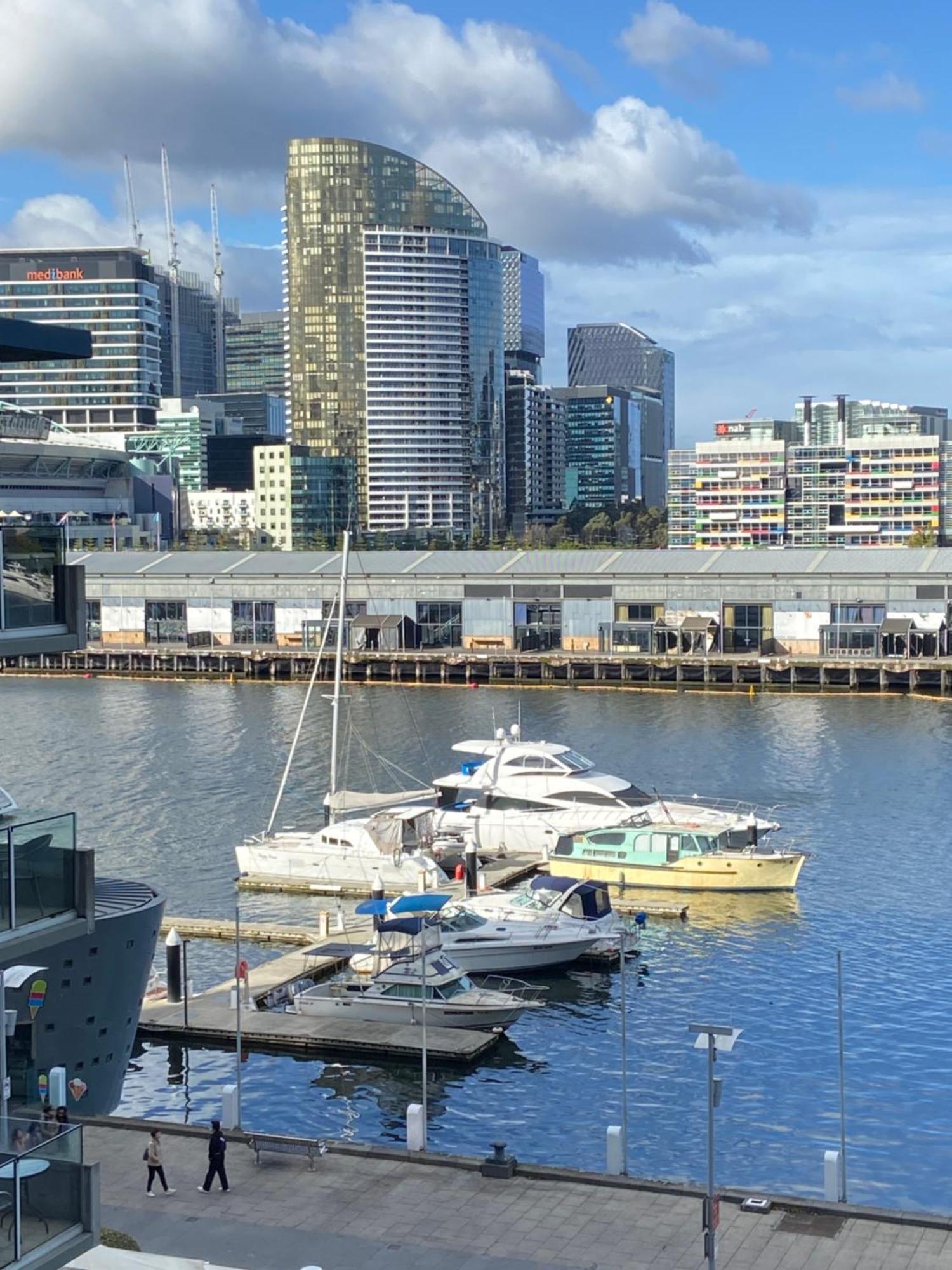 Akom At Docklands Melburne Exterior foto