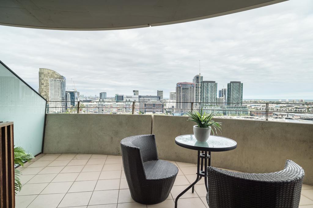 Akom At Docklands Melburne Exterior foto